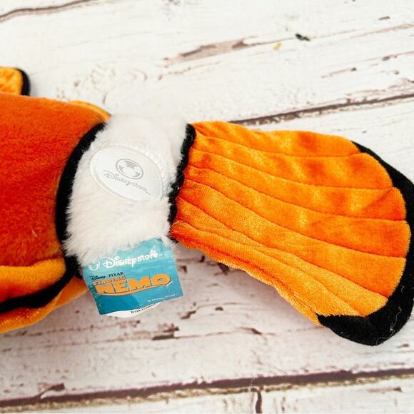 DISNEY STORE Vintage Finding Nemo Plush 17” - Picture 4 of 6
